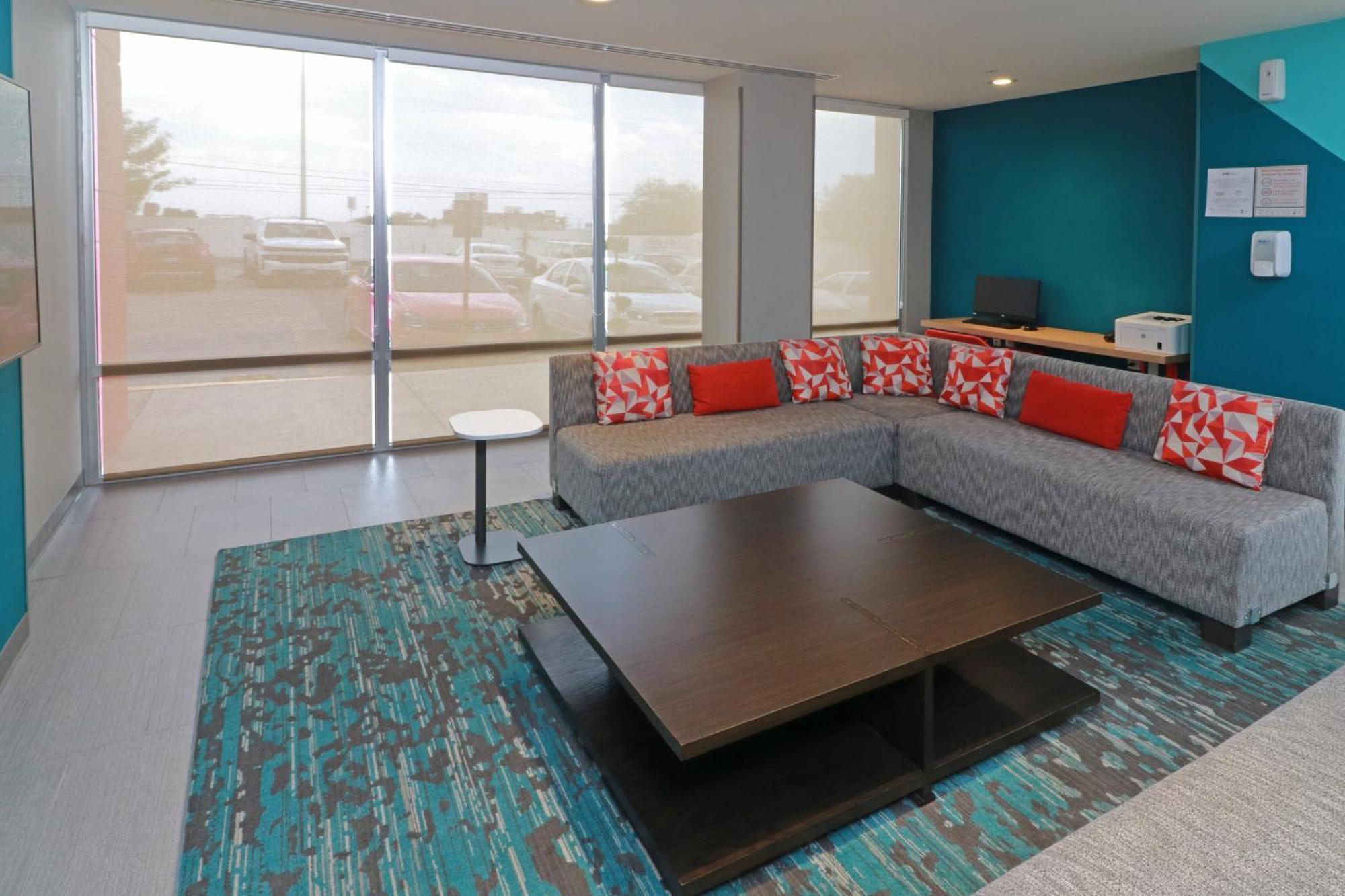 Avid Hotel - Fresnillo By Ihg Фреснильо-де-Гонсалес-Эчеверрия Экстерьер фото